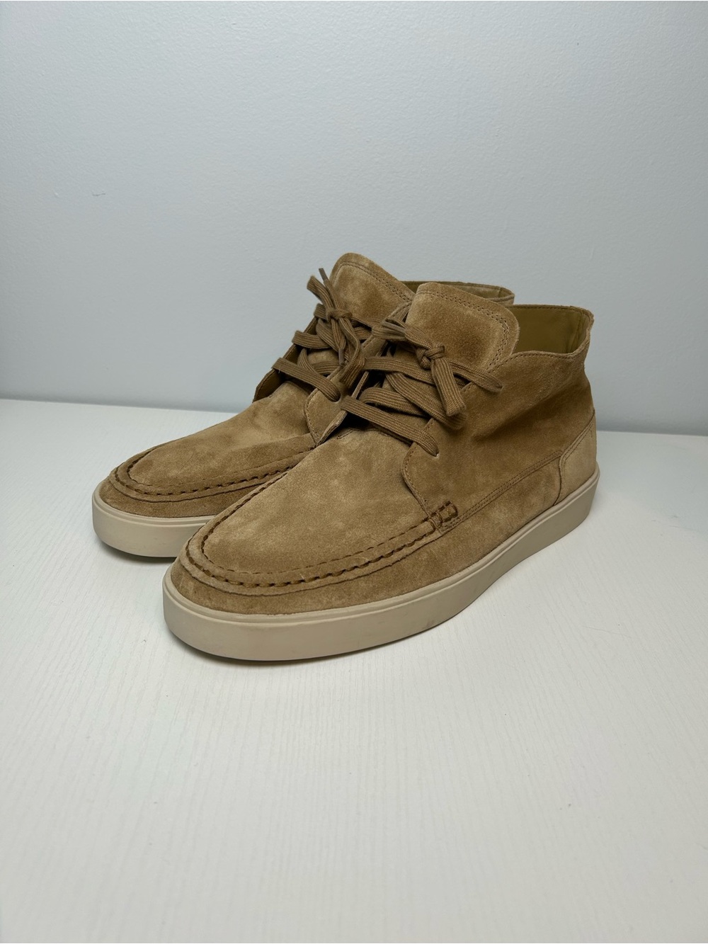 Vince Men's Tacoma Suede Chukka Sneakers Light Brown Tan
